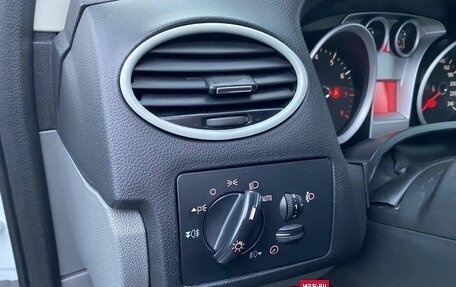 Ford Focus II рестайлинг, 2010 год, 600 000 рублей, 2 фотография