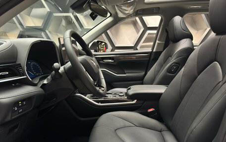 Toyota Highlander, 2025 год, 5 950 000 рублей, 13 фотография