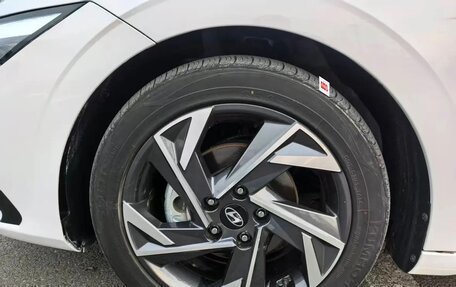 Hyundai Elantra, 2023 год, 1 630 000 рублей, 9 фотография