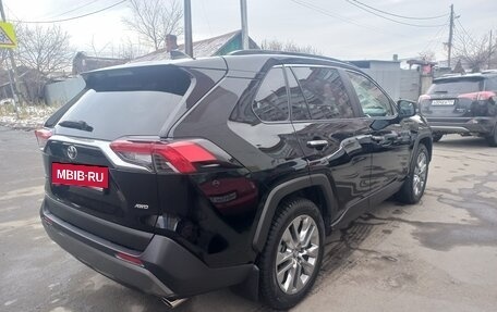 Toyota RAV4, 2022 год, 4 500 000 рублей, 5 фотография