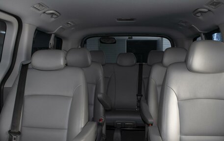 Hyundai Grand Starex Grand Starex I рестайлинг 2, 2019 год, 4 150 000 рублей, 18 фотография