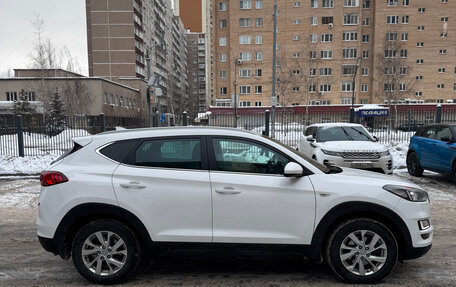 Hyundai Tucson III, 2018 год, 2 390 000 рублей, 5 фотография