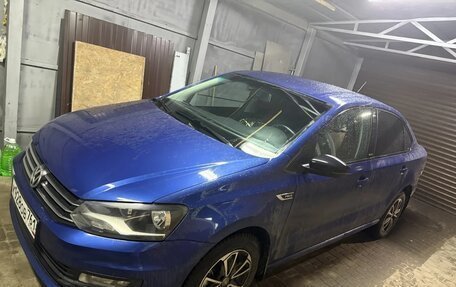 Volkswagen Polo VI (EU Market), 2017 год, 1 200 000 рублей, 2 фотография