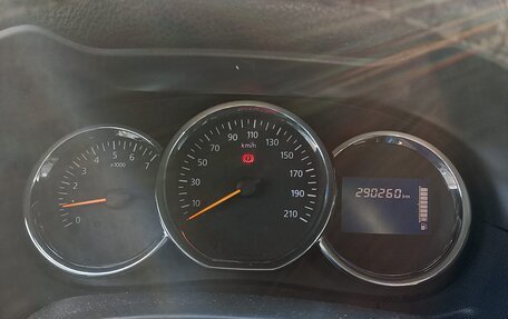 Renault Duster I рестайлинг, 2016 год, 780 000 рублей, 3 фотография