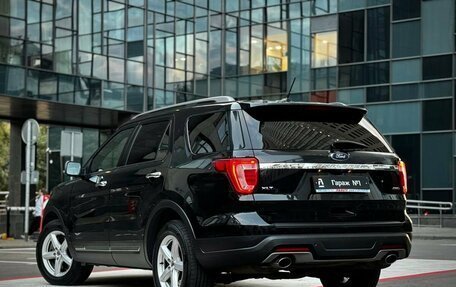 Ford Explorer VI, 2018 год, 2 575 000 рублей, 4 фотография