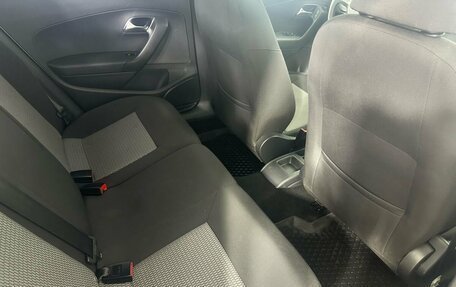 Volkswagen Polo VI (EU Market), 2015 год, 850 000 рублей, 11 фотография