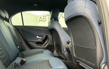 Mercedes-Benz A-Класс, 2018 год, 2 390 000 рублей, 12 фотография