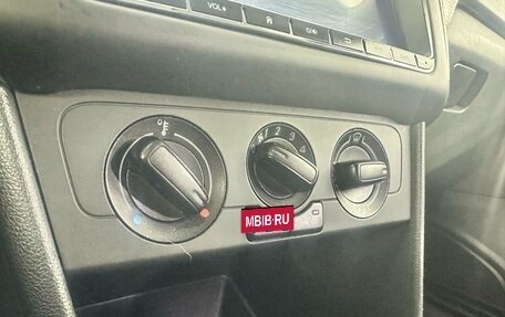 Volkswagen Polo VI (EU Market), 2015 год, 850 000 рублей, 19 фотография