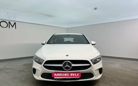 Mercedes-Benz A-Класс, 2018 год, 2 390 000 рублей, 3 фотография