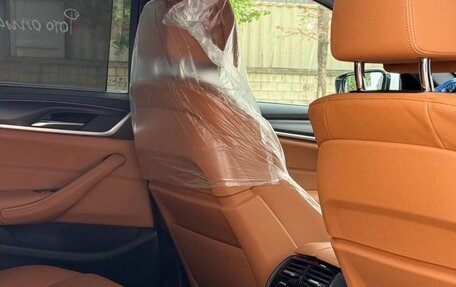 BMW 5 серия, 2022 год, 6 100 000 рублей, 6 фотография