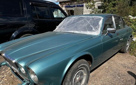 Jaguar XJ III (X350), 1991 год, 950 000 рублей, 2 фотография