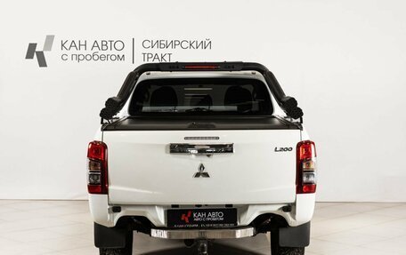 Mitsubishi L200 IV рестайлинг, 2020 год, 2 029 800 рублей, 4 фотография
