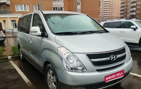 Hyundai Grand Starex Grand Starex I рестайлинг 2, 2010 год, 1 499 000 рублей, 4 фотография