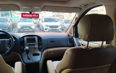 Hyundai Grand Starex Grand Starex I рестайлинг 2, 2010 год, 1 499 000 рублей, 11 фотография