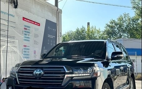 Toyota Land Cruiser 200, 2017 год, 7 550 000 рублей, 1 фотография