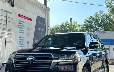 Toyota Land Cruiser 200, 2017 год, 7 550 000 рублей, 1 фотография
