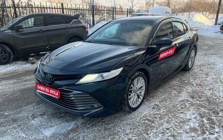 Toyota Camry, 2018 год, 3 350 000 рублей, 1 фотография
