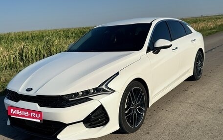 KIA K5, 2021 год, 2 350 000 рублей, 15 фотография