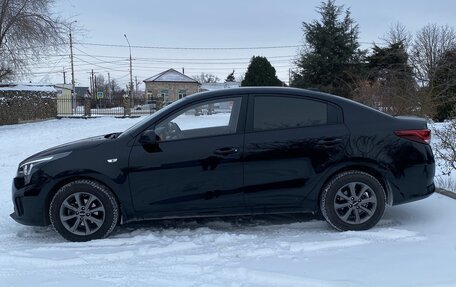 KIA Rio IV, 2021 год, 1 900 000 рублей, 9 фотография