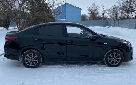 KIA Rio IV, 2021 год, 1 900 000 рублей, 5 фотография