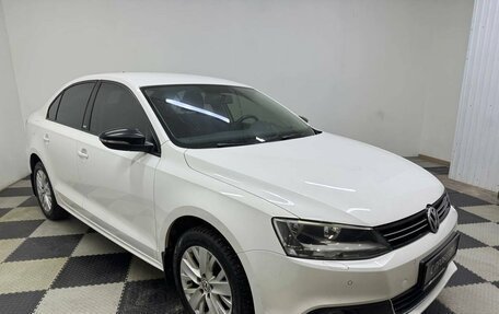 Volkswagen Jetta VI, 2014 год, 1 080 000 рублей, 3 фотография