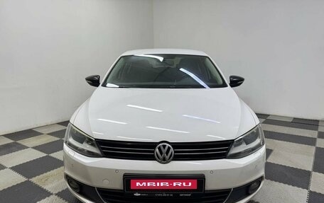 Volkswagen Jetta VI, 2014 год, 1 080 000 рублей, 2 фотография
