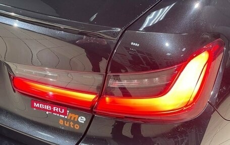 BMW 3 серия, 2019 год, 3 800 000 рублей, 13 фотография