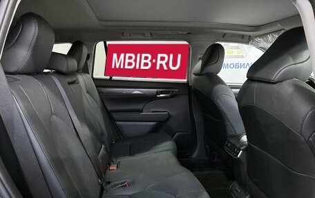 Toyota Highlander, 2025 год, 6 399 000 рублей, 13 фотография