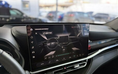 Toyota Highlander, 2025 год, 6 399 000 рублей, 19 фотография