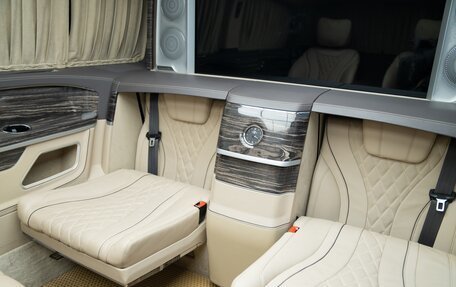 Mercedes-Benz V-Класс, 2019 год, 10 500 000 рублей, 9 фотография