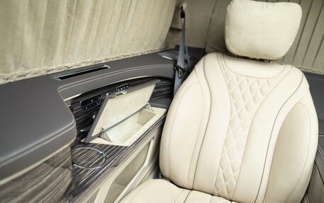 Mercedes-Benz V-Класс, 2019 год, 10 500 000 рублей, 17 фотография