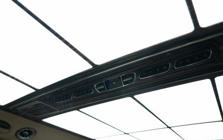 Mercedes-Benz V-Класс, 2019 год, 10 500 000 рублей, 18 фотография