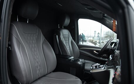 Mercedes-Benz V-Класс, 2019 год, 10 500 000 рублей, 21 фотография