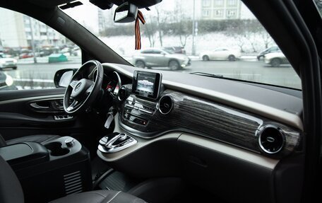 Mercedes-Benz V-Класс, 2019 год, 10 500 000 рублей, 19 фотография