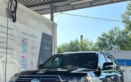 Toyota Land Cruiser 200, 2017 год, 7 550 000 рублей, 2 фотография