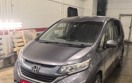 Honda Freed II, 2017 год, 1 590 000 рублей, 3 фотография