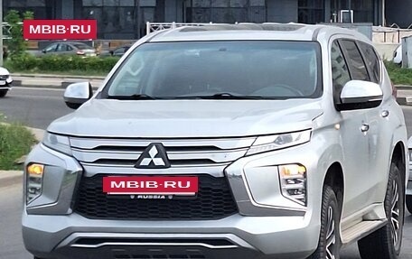 Mitsubishi Montero Sport, 2022 год, 4 190 000 рублей, 5 фотография