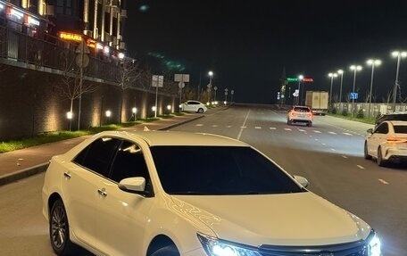 Toyota Camry, 2015 год, 2 285 000 рублей, 7 фотография