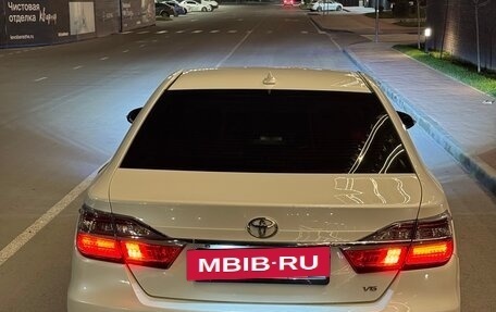 Toyota Camry, 2015 год, 2 285 000 рублей, 13 фотография