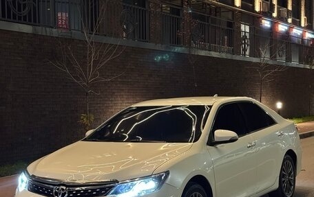 Toyota Camry, 2015 год, 2 285 000 рублей, 14 фотография