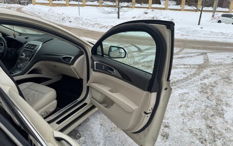 Lincoln MKZ II рестайлинг, 2017 год, 2 130 000 рублей, 15 фотография