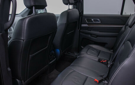 Ford Explorer VI, 2019 год, 3 620 000 рублей, 11 фотография