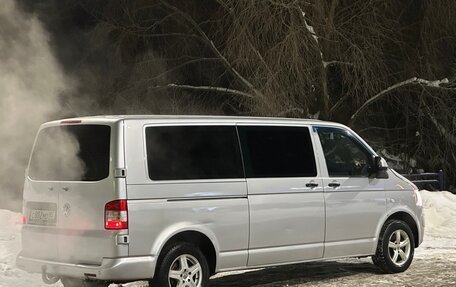 Volkswagen Caravelle T5, 2010 год, 1 450 000 рублей, 10 фотография