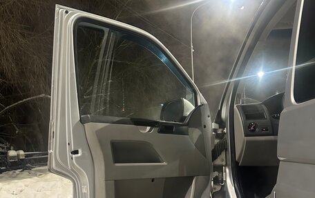 Volkswagen Caravelle T5, 2010 год, 1 450 000 рублей, 7 фотография