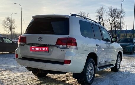 Toyota Land Cruiser 200, 2020 год, 7 000 000 рублей, 4 фотография