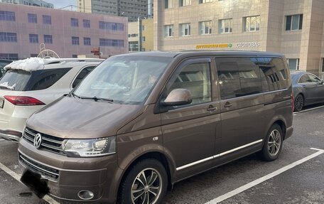 Volkswagen Multivan T5, 2012 год, 2 450 000 рублей, 3 фотография