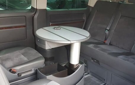 Volkswagen Multivan T5, 2012 год, 2 450 000 рублей, 12 фотография