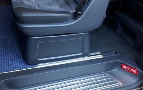 Volkswagen Multivan T5, 2012 год, 2 450 000 рублей, 10 фотография