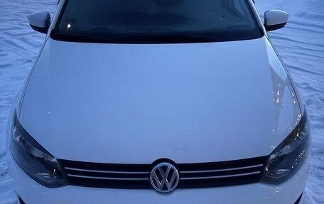 Volkswagen Polo VI (EU Market), 2011 год, 800 000 рублей, 4 фотография