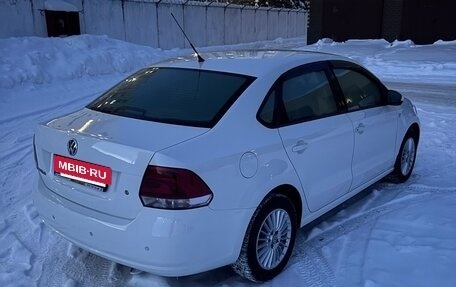 Volkswagen Polo VI (EU Market), 2011 год, 800 000 рублей, 5 фотография